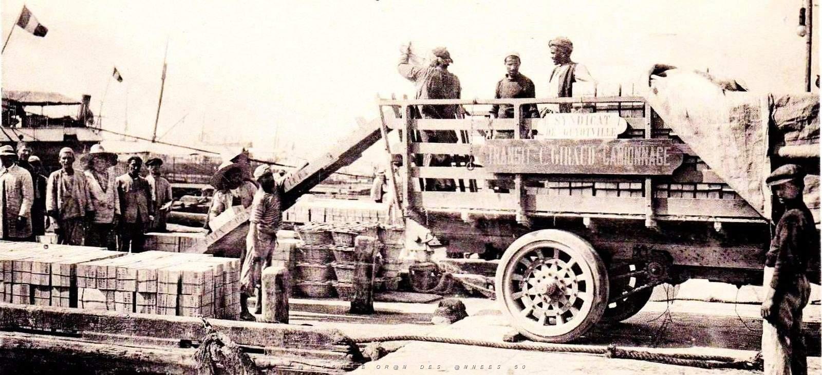 1650- Guyotville - Embarquement2 du raisin.jpg